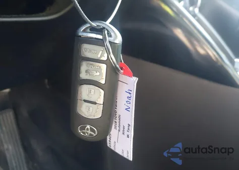 2018 Toyota Yaris Ia z USA, uszkodzony, nr VIN 3MYDLBYV3JY321978